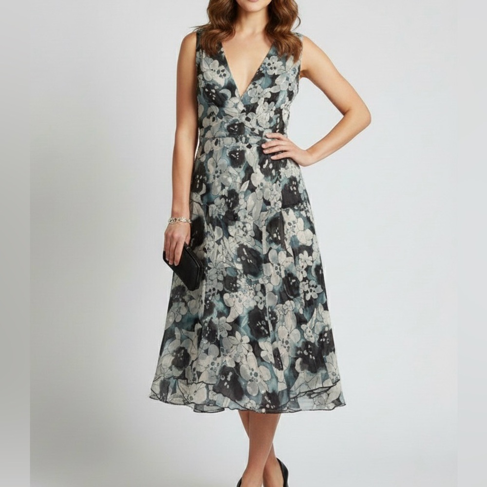 DVF DIANE VON FURSTENBERG Sleeveless Party Dress Women’s size 6 Black White Blue